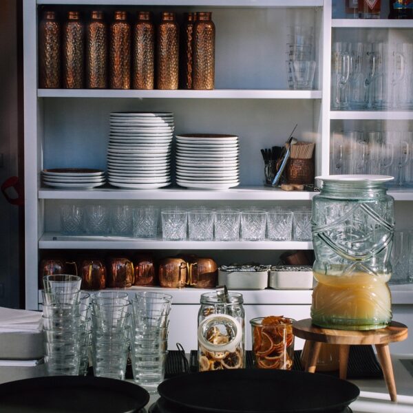 restaurant, dishes, plate, shelf, cook, glasses, bistro, cafe